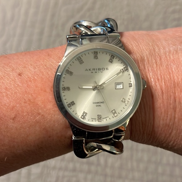 Akribos XXIV Swiss quartz watch - Picture 4 of 4